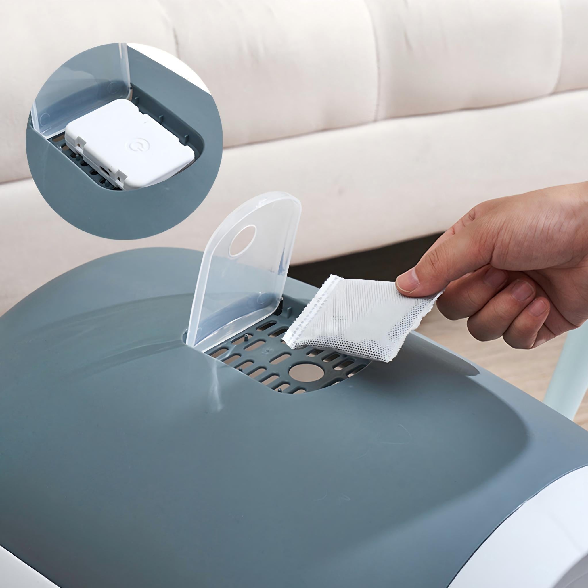 Fully Enclosed Cat Litter Box with UV Sterilization, Odor Control, and Anti-Splash Design